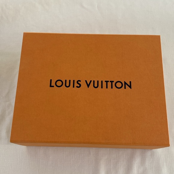 Louis Vuitton LV Trainer Sneakers - Picture 15 of 15